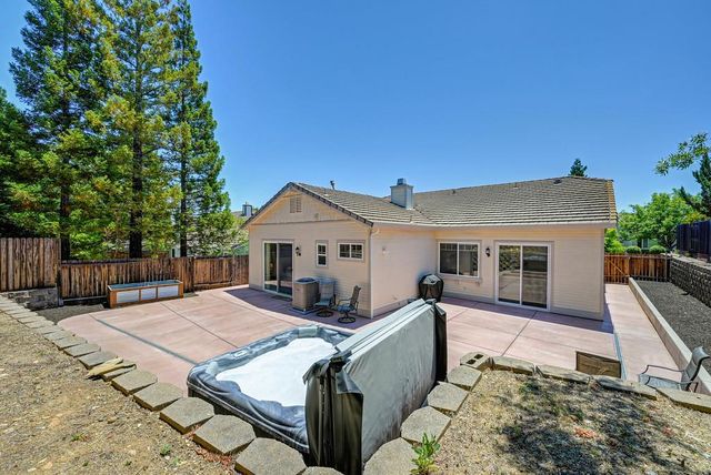 1010 Thompson Cir, Folsom, CA 95630