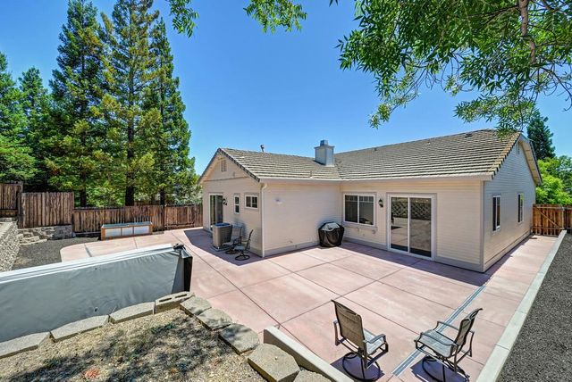 1010 Thompson Cir, Folsom, CA 95630