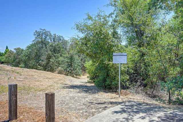 1010 Thompson Cir, Folsom, CA 95630