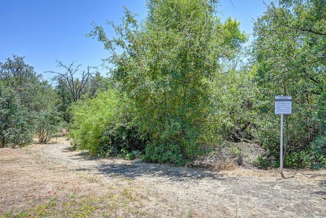 1010 Thompson Cir, Folsom, CA 95630