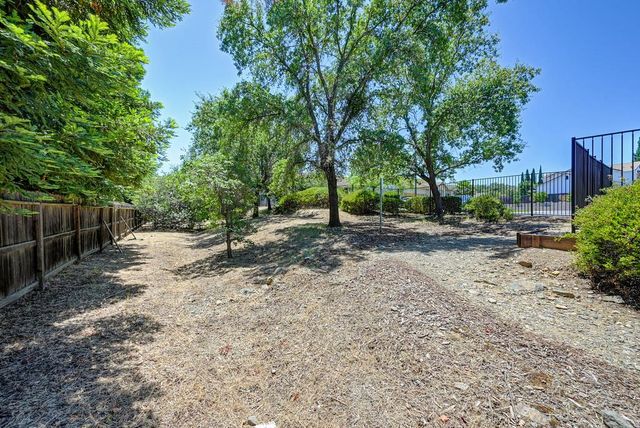 1010 Thompson Cir, Folsom, CA 95630
