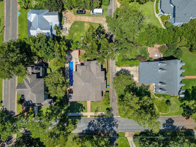 214 W Sharon Street, Quincy, FL 32351
