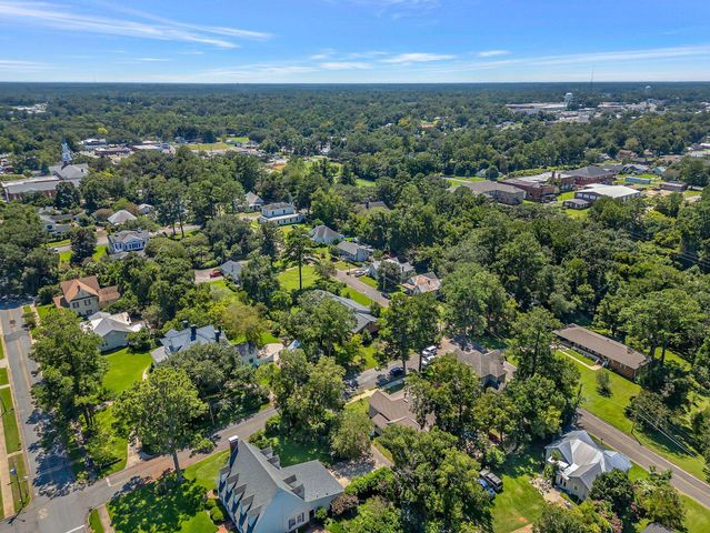 214 W Sharon Street, Quincy, FL 32351