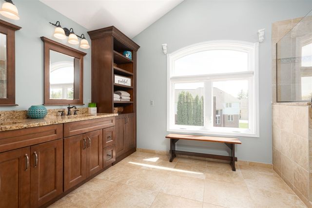 3801 Fawn Drive, Rochester, MI 48306