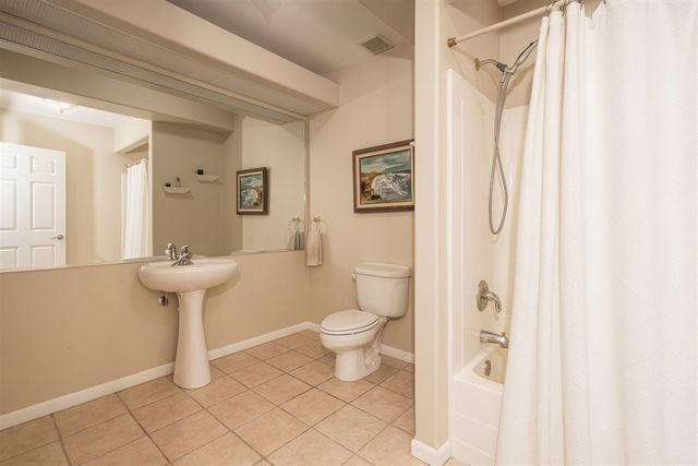3801 Fawn Drive, Rochester, MI 48306