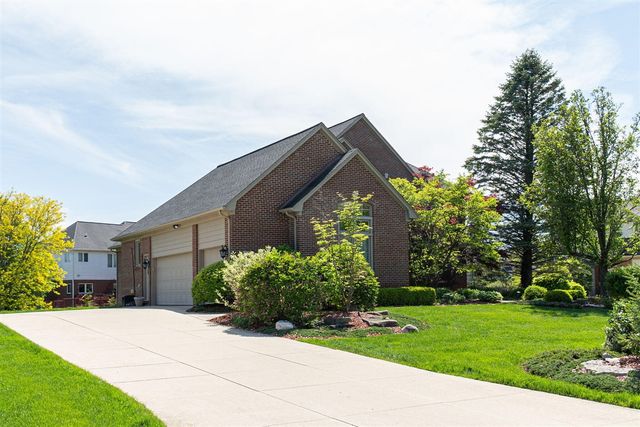 3801 Fawn Drive, Rochester, MI 48306