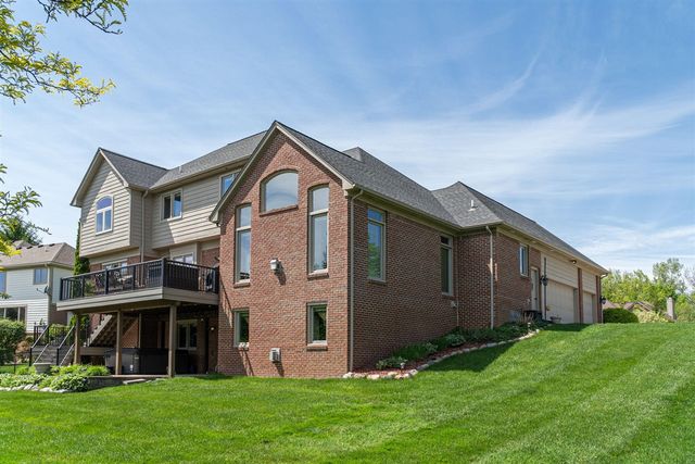 3801 Fawn Drive, Rochester, MI 48306