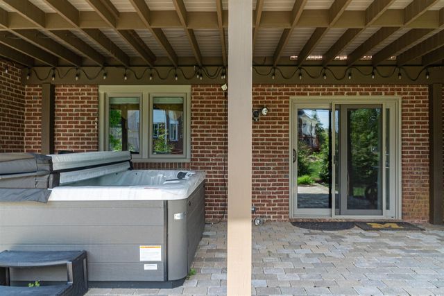 3801 Fawn Drive, Rochester, MI 48306