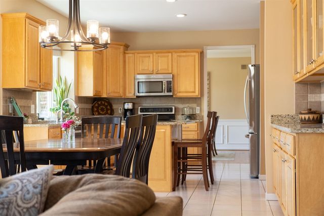 3801 Fawn Drive, Rochester, MI 48306