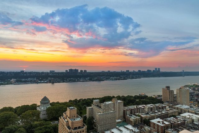 543 W 122nd St Apt 14A, New York City, NY 10027
