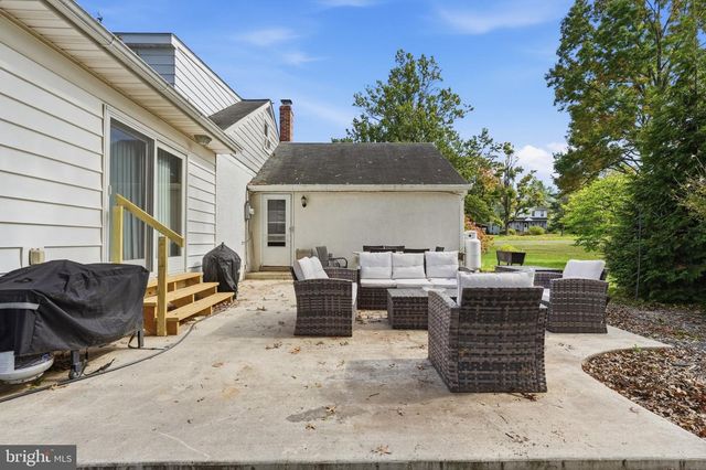 1103 FAIRHILL RD, Sellersville, PA 18960