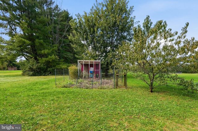 1103 FAIRHILL RD, Sellersville, PA 18960