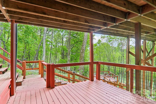 101 Oak Ridge Court, Mars Hill, NC 28754
