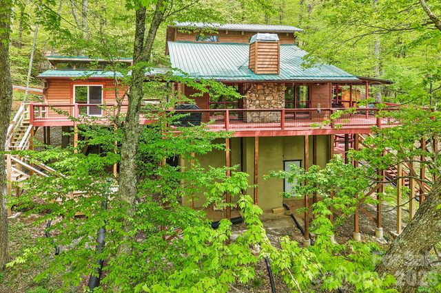 101 Oak Ridge Court, Mars Hill, NC 28754