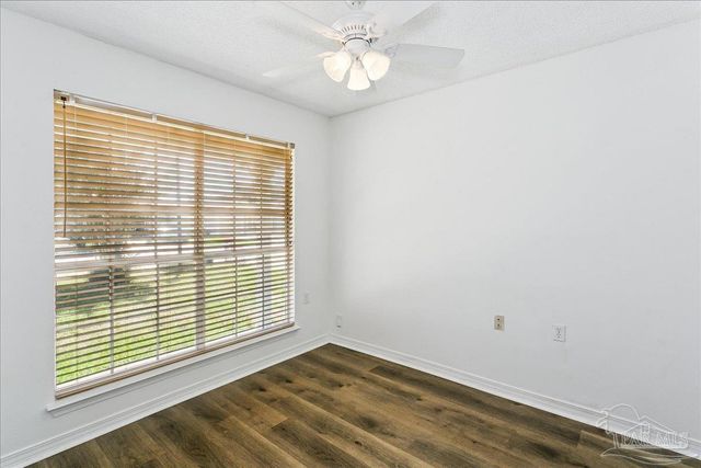 1149 Sweetbriar St, Cantonment, FL 32533