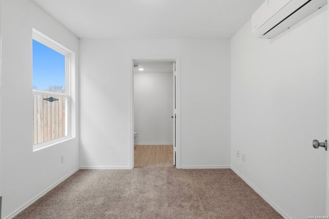 7044 Elm Cv, San Antonio, TX 78244