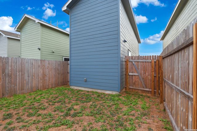 7044 Elm Cv, San Antonio, TX 78244