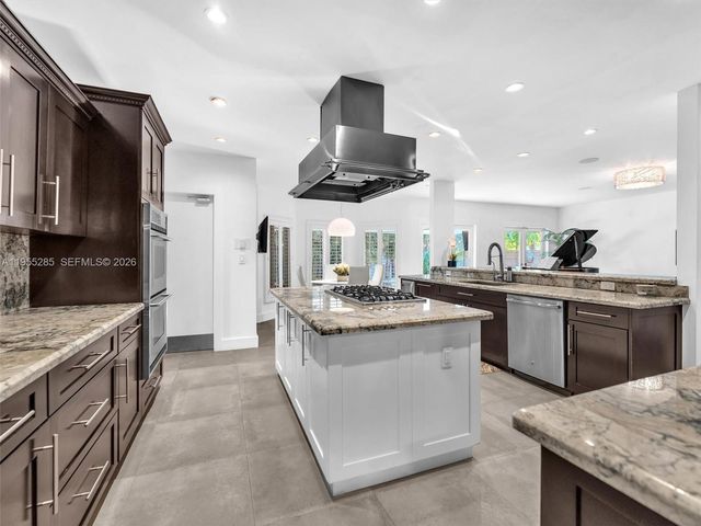 1254 Madison St, Hollywood, FL 33019