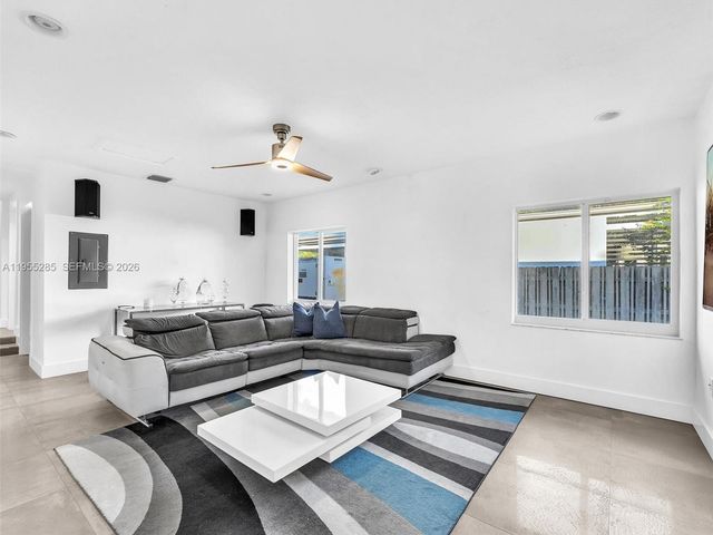 1254 Madison St, Hollywood, FL 33019