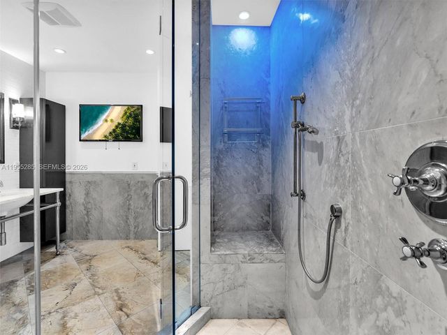 1254 Madison St, Hollywood, FL 33019