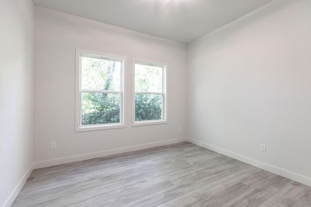 229 Sagers Lane, Hollister, MO 65672