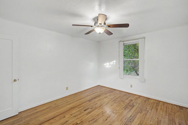 2804 Becerra Way, Sacramento, CA 95821