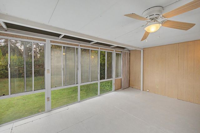 2804 Becerra Way, Sacramento, CA 95821
