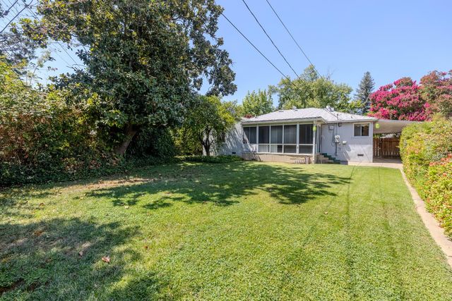 2804 Becerra Way, Sacramento, CA 95821
