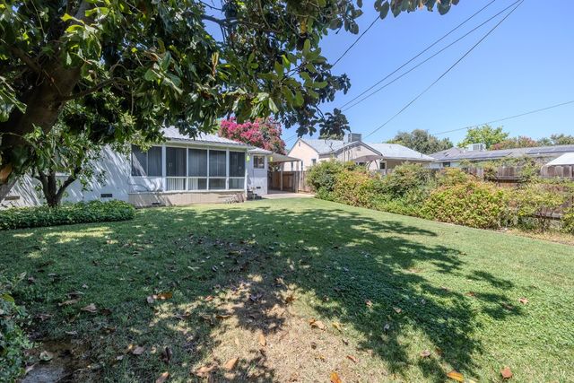 2804 Becerra Way, Sacramento, CA 95821