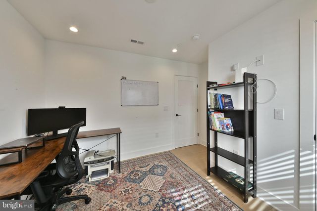 9514 GOLFVIEW LN, Philadelphia, PA 19114