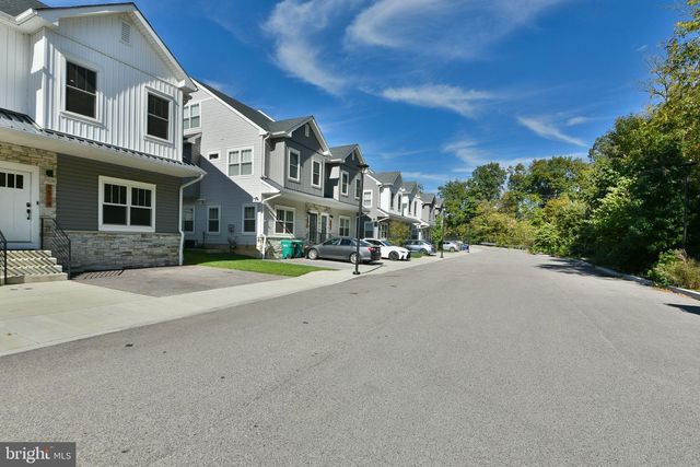 9514 GOLFVIEW LN, Philadelphia, PA 19114