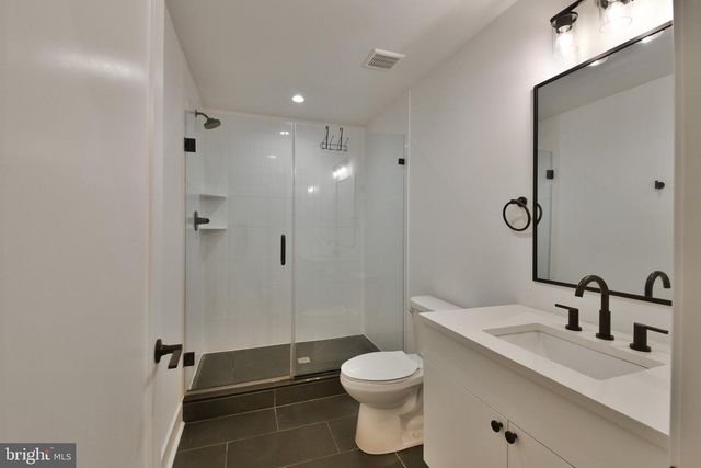 9514 GOLFVIEW LN, Philadelphia, PA 19114