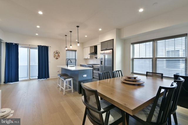 9514 GOLFVIEW LN, Philadelphia, PA 19114