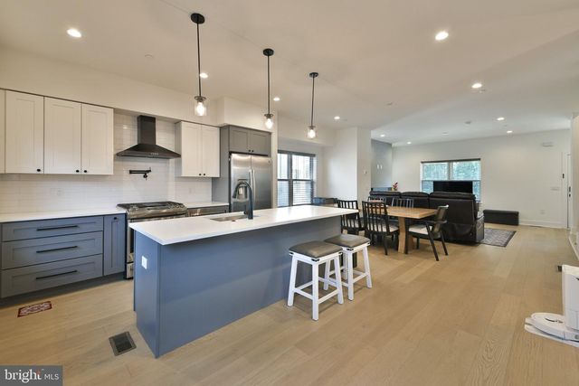 9514 GOLFVIEW LN, Philadelphia, PA 19114