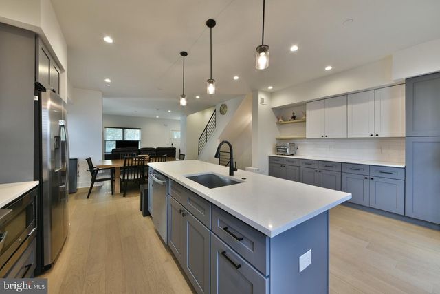 9514 GOLFVIEW LN, Philadelphia, PA 19114