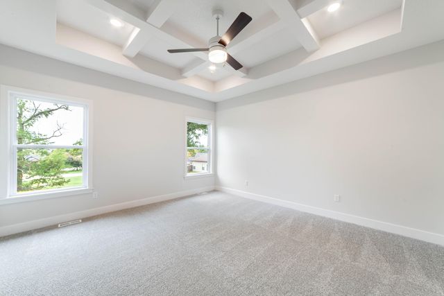 5205 BUTTERCUP DR, Columbia, MO 65203