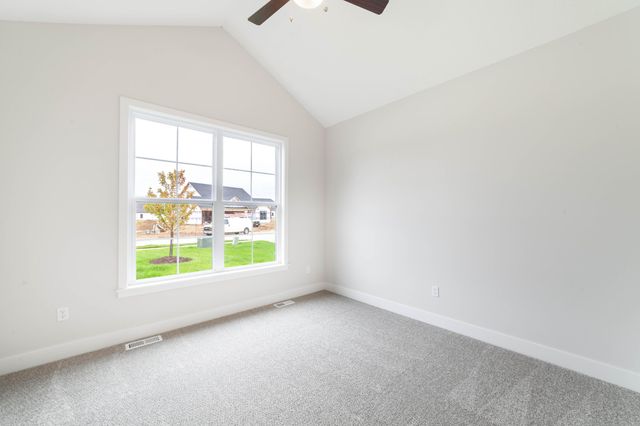 5205 BUTTERCUP DR, Columbia, MO 65203
