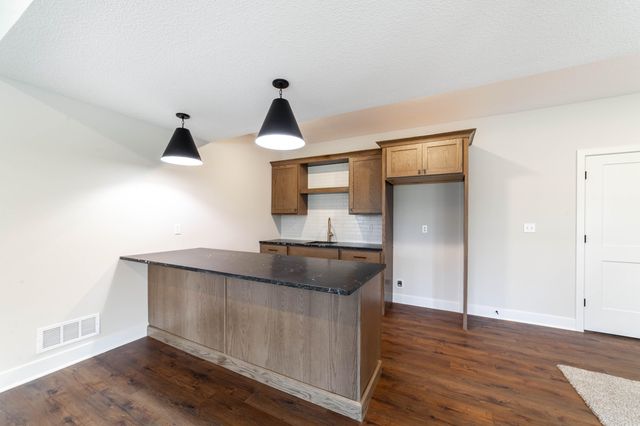 5205 BUTTERCUP DR, Columbia, MO 65203