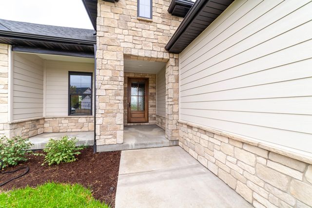 5205 BUTTERCUP DR, Columbia, MO 65203