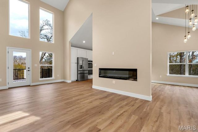 9635 Duffer Drive, Hillsboro, MO 63050