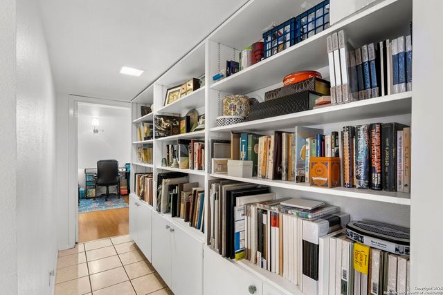 8033 N New Braunfels Ave Apt 400D, San Antonio, TX 78209