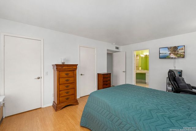 8033 N New Braunfels Ave Apt 400D, San Antonio, TX 78209