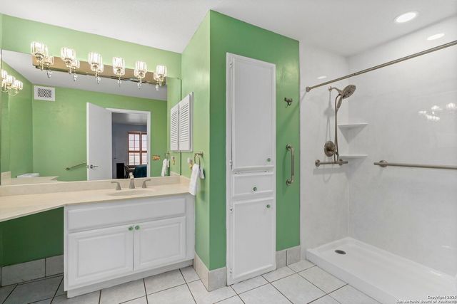 8033 N New Braunfels Ave Apt 400D, San Antonio, TX 78209