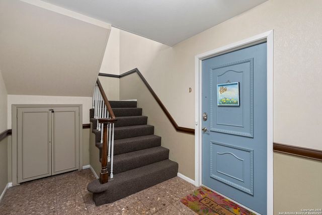 8033 N New Braunfels Ave Apt 400D, San Antonio, TX 78209