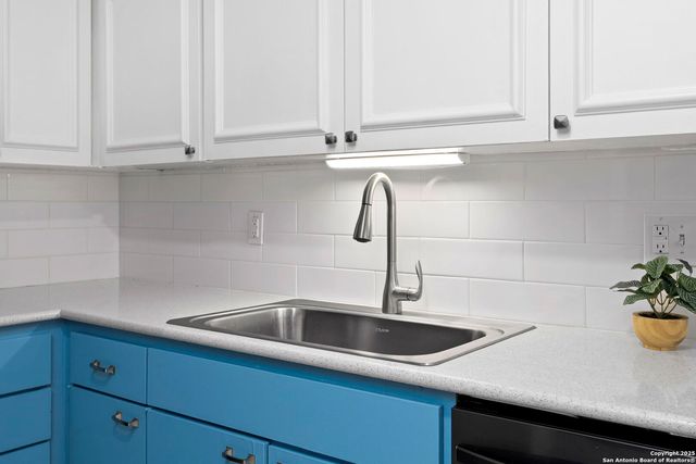 8033 N New Braunfels Ave Apt 400D, San Antonio, TX 78209