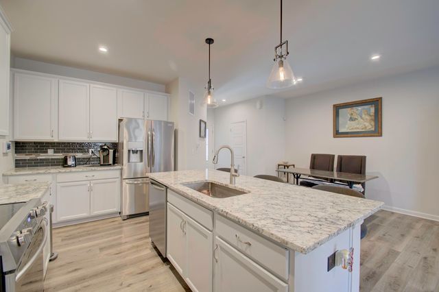 714 Streamside Drive, L, Alexandria, KY 41001