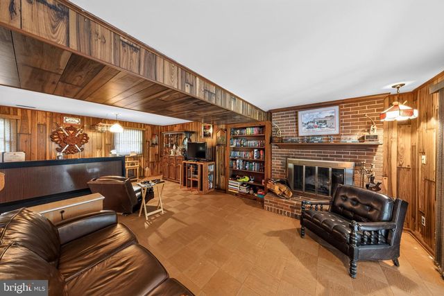 2 ANNA AVE, Bear, DE 19701