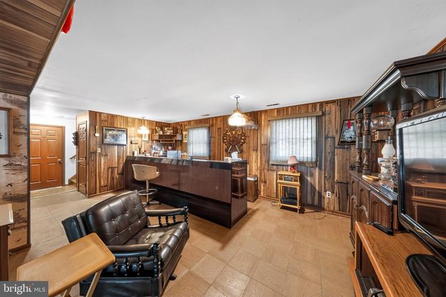 2 ANNA AVE, Bear, DE 19701