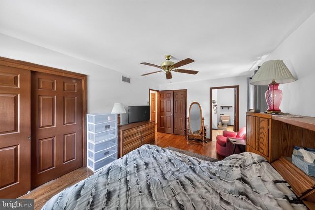 2 ANNA AVE, Bear, DE 19701