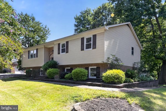 2 ANNA AVE, Bear, DE 19701